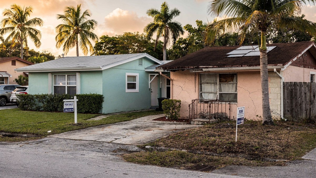 Two Leisure City-area homes may have different repair and ownership costs.